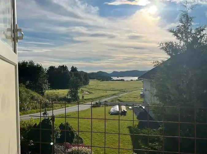 Lekkert Med Gratis Parkering Pa Stedet. Feriehus Levanger